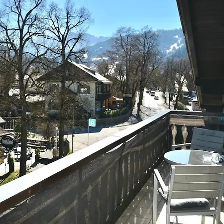 Apartment - Mittendrin - Erleben *